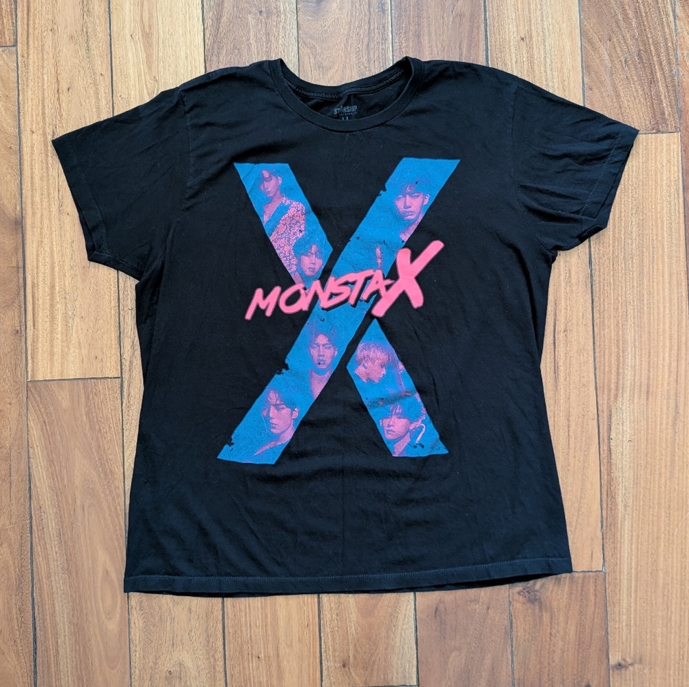 Monsta X K-Pop T-shirt (XL)